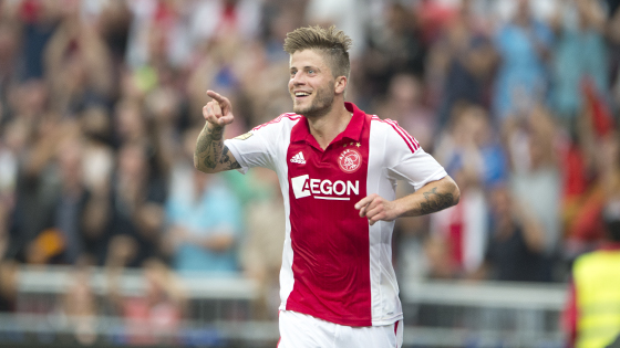 贝克汉姆：我在阿诺德身上看到了自己的影子；萨卡是出色的球员