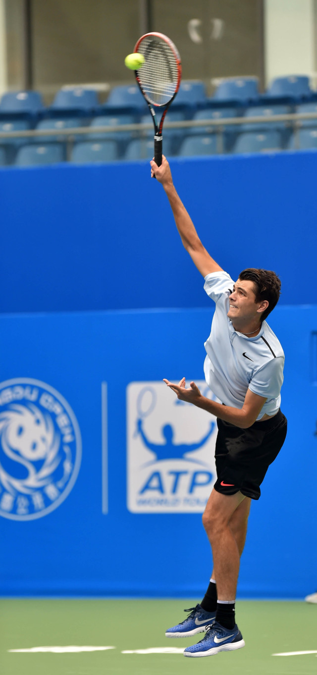 冲击更高荣 冲击更高荣